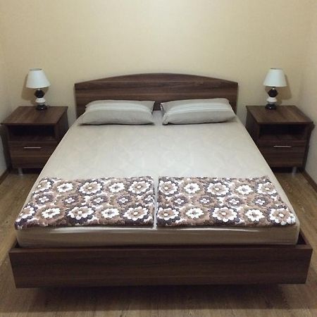 Mari Guest House Telavi Esterno foto
