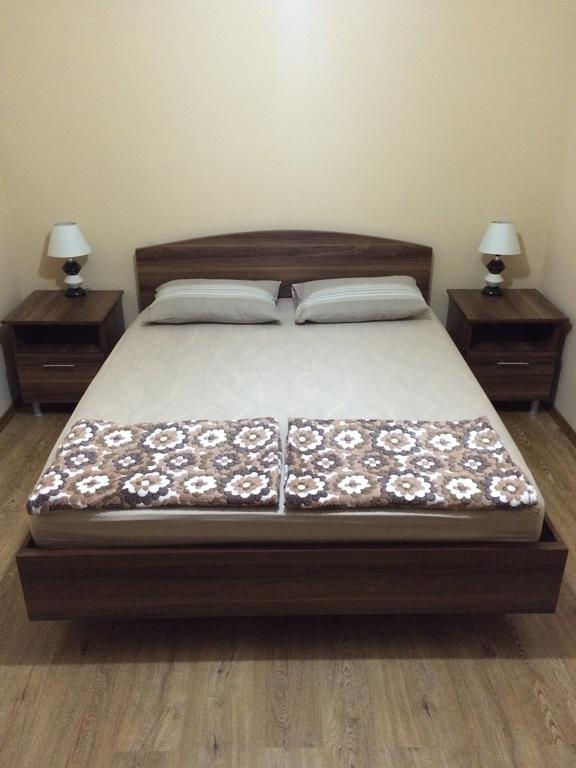 Mari Guest House Telavi Esterno foto