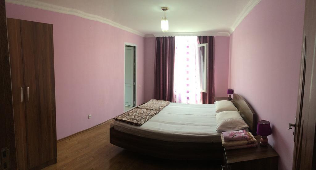 Mari Guest House Telavi Esterno foto