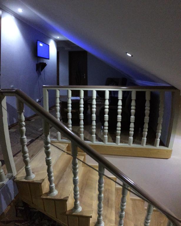 Mari Guest House Telavi Esterno foto