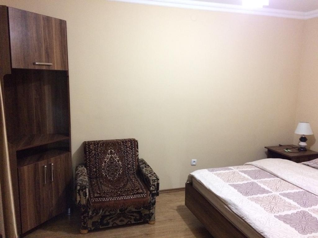Mari Guest House Telavi Esterno foto