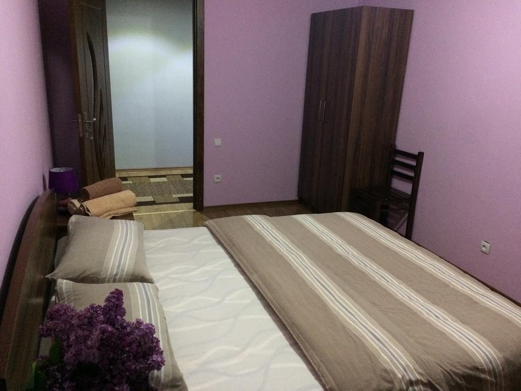 Mari Guest House Telavi Esterno foto