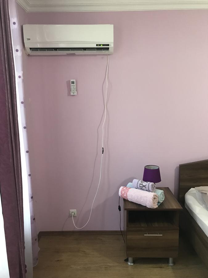 Mari Guest House Telavi Esterno foto
